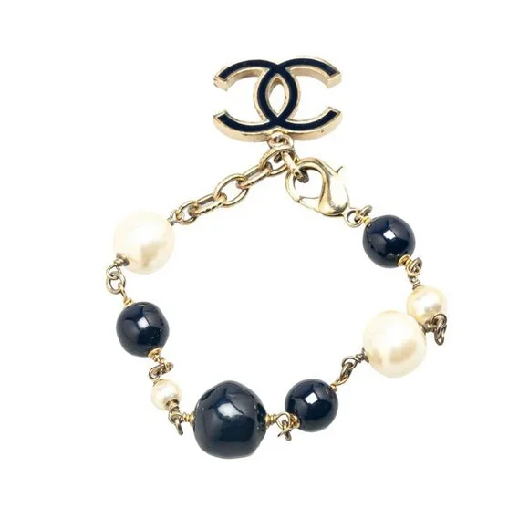 CHANEL Authentic Black Pearl Logo Charm Bracelet - Picture 3 of 6